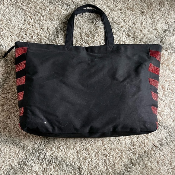 Victorias Secret oversized travel tote bag ✨ - Picture 2 of 6